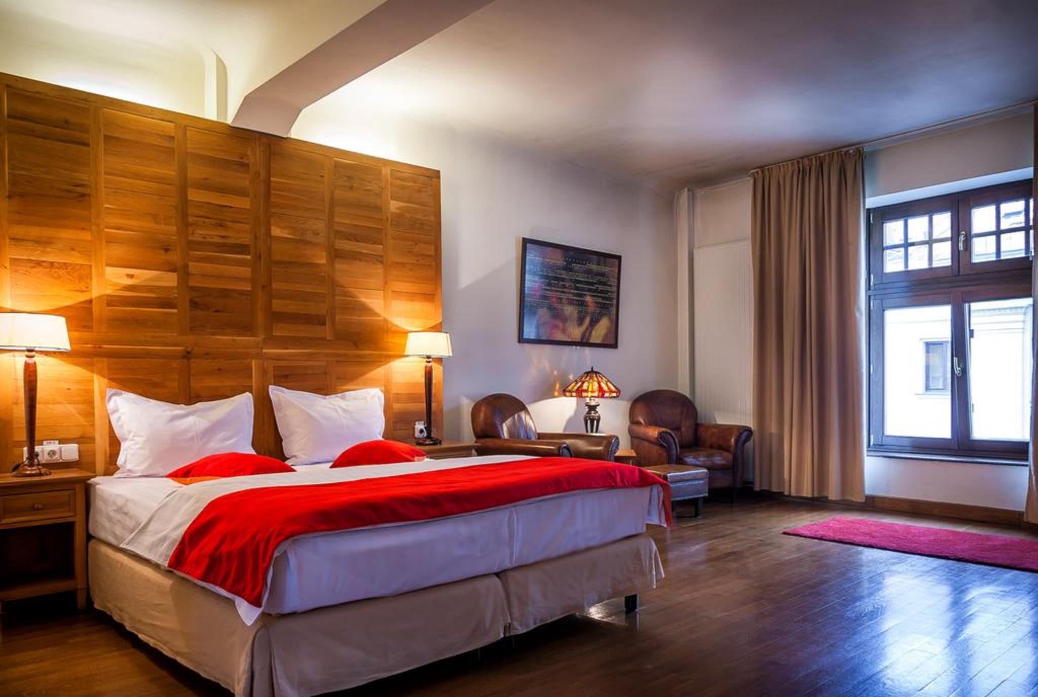 Hotel Rembrandt Old Town 3*